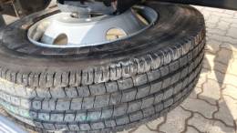 FORD - CARGO 1119 - 2016/2017 - Vermelha - R$ 320.000,00