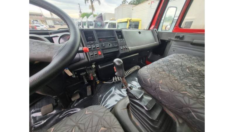 FORD - CARGO 1317 - 2007/2007 - Vermelha - R$ 175.000,00