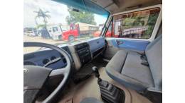 VOLKSWAGEN - 8-150 - 2011/2012 - Branca - R$ 175.000,00
