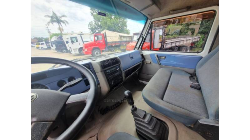 VOLKSWAGEN - 8-150 - 2011/2012 - Branca - R$ 175.000,00