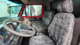 VOLKSWAGEN - 10-160 - 2015/2016 - Vermelha - R$ 270.000,00