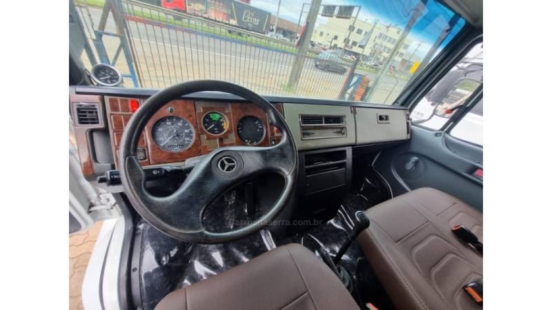 MERCEDES-BENZ - 710 - 2000/2000 - Branca - R$ 130.000,00