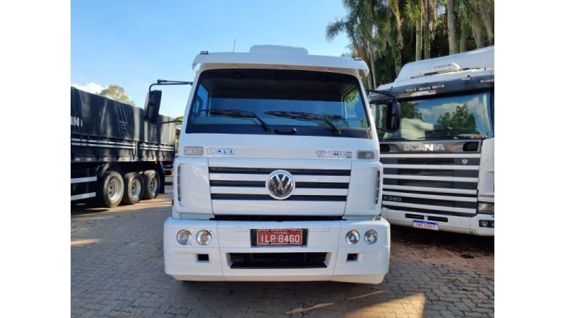 VOLKSWAGEN - 18-310 - 2004/2004 - Branca - R$ 100.000,00