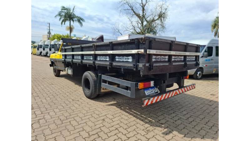 FORD - F-4000 - 1976/1976 - Amarela - R$ 50.000,00