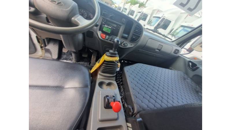 HYUNDAI - HD78 - 2021/2022 - Branca - R$ 250.000,00