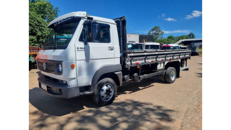 VOLKSWAGEN - 8-160 - 2013/2013 - Branca - R$ 195.000,00