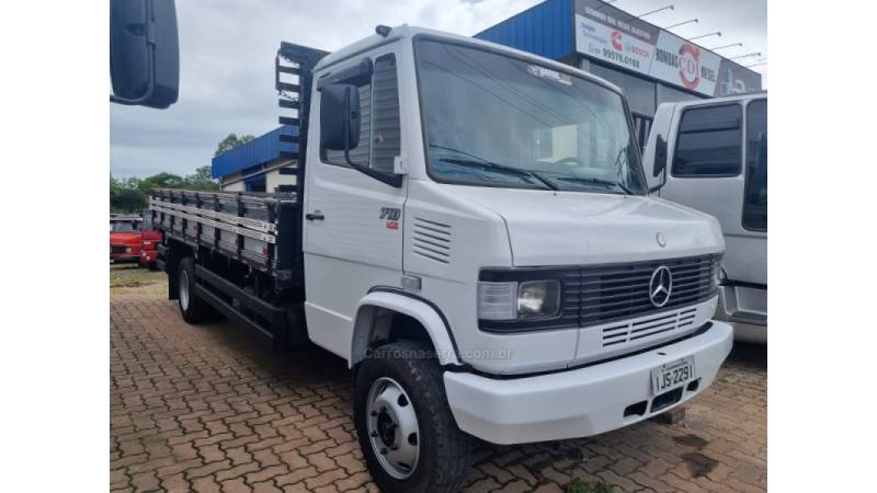 MERCEDES-BENZ - 710 - 2000/2000 - Branca - R$ 130.000,00