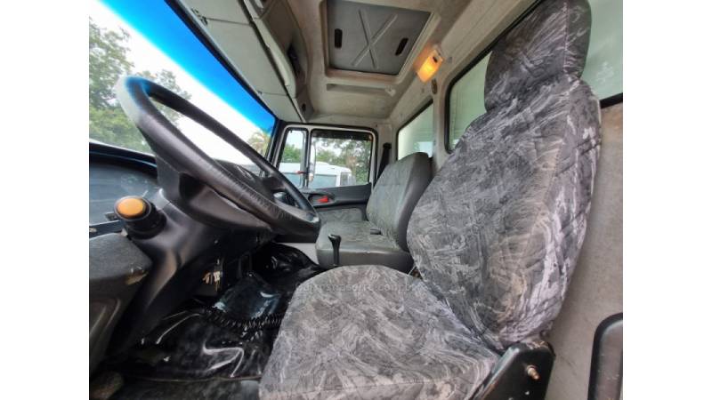 MERCEDES-BENZ - ATRON 1319 - 2014/2014 - Branca - R$ 275.000,00