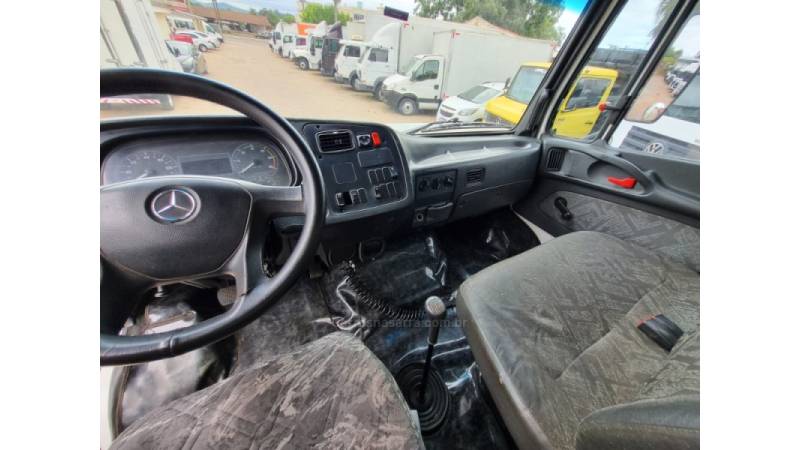 MERCEDES-BENZ - ATRON 1319 - 2014/2014 - Branca - R$ 275.000,00