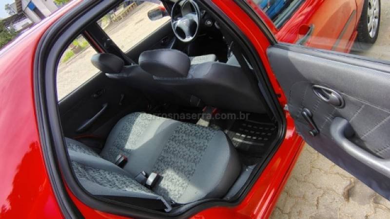 FIAT - SIENA - 2009/2008 - Vermelha - R$ 28.900,00