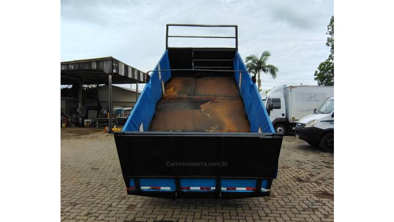 MERCEDES-BENZ - 709 - 1989/1989 - Azul - R$ 110.000,00