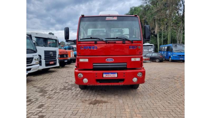 FORD - CARGO 1317 - 2007/2007 - Vermelha - R$ 175.000,00