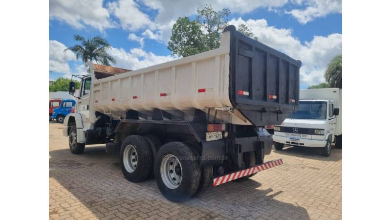 MERCEDES-BENZ - L-1620 - 2005/2006 - Branca - R$ 240.000,00