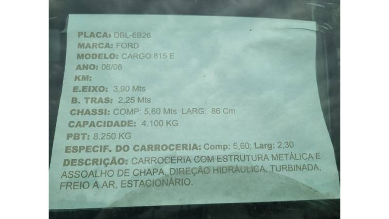 FORD - CARGO 815 - 2006/2006 - Prata - R$ 165.000,00