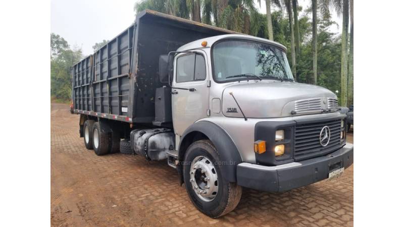 MERCEDES-BENZ - L-1518 - 1989/1989 - Cinza - R$ 220.000,00