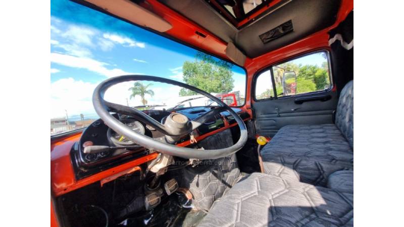 MERCEDES-BENZ - L-1313 - 1974/1974 - Vermelha - R$ 110.000,00