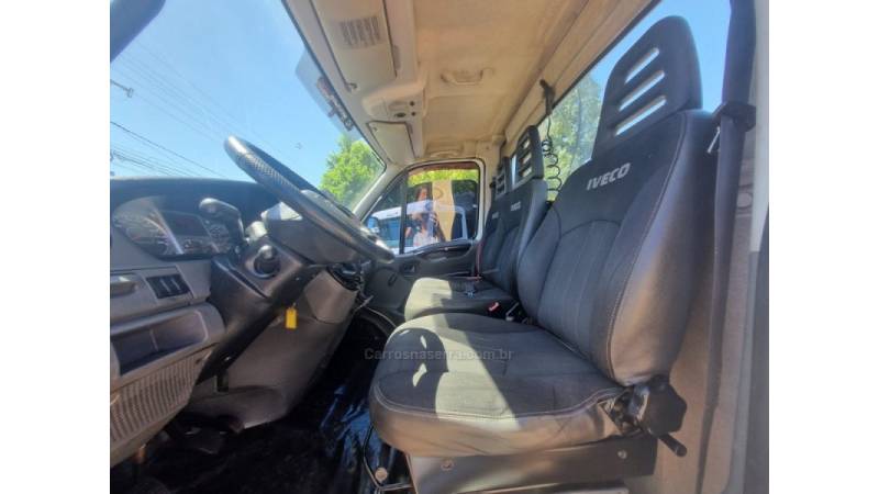 IVECO - DAILY - 2012/2013 - Branca - R$ 125.000,00
