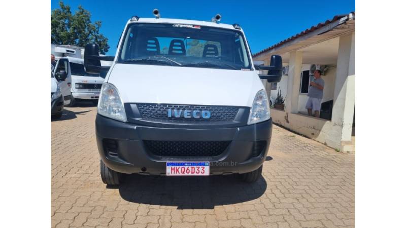 IVECO - DAILY - 2012/2013 - Branca - R$ 125.000,00