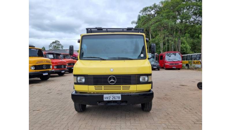 MERCEDES-BENZ - 710 - 1997/1997 - Amarela - R$ 135.000,00