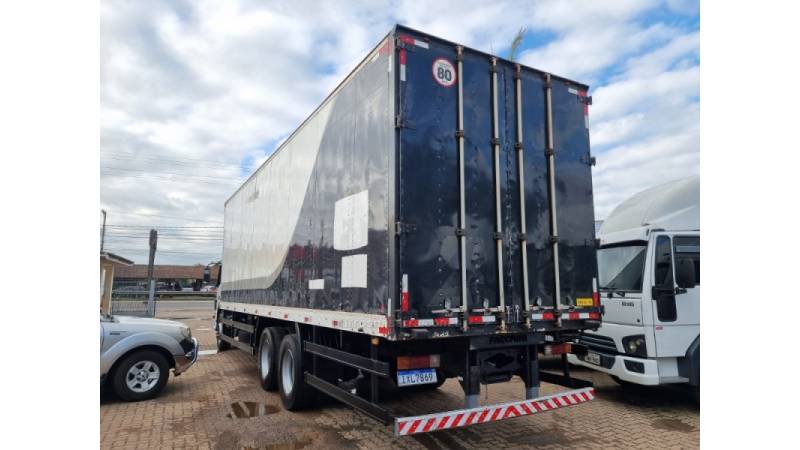 MERCEDES-BENZ - ATEGO 2430 - 2015/2016 - Branca - R$ 395.000,00