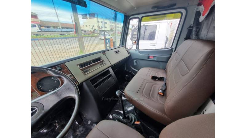 MERCEDES-BENZ - 710 - 2000/2000 - Branca - R$ 130.000,00