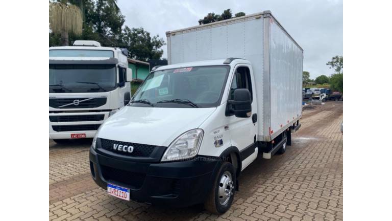 IVECO - DAILY - 2014/2014 - Branca - R$ 130.000,00