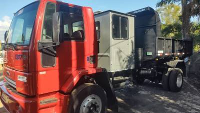 FORD - CARGO 1317 - 2007/2007 - Vermelha - R$ 175.000,00