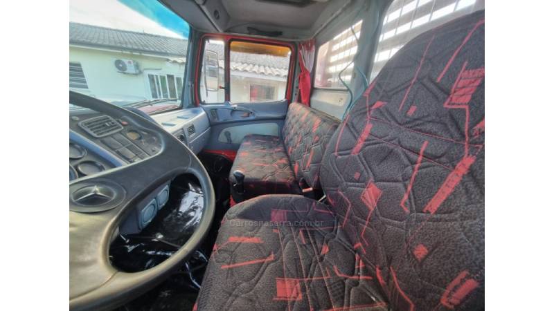 MERCEDES-BENZ - L-1620 - 2000/2000 - Vermelha - R$ 210.000,00