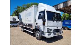 FORD - CARGO 816 - 2015/2016 - Branca - R$ 230.000,00