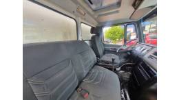 MERCEDES-BENZ - 710 PLUS - 2005/2005 - Branca - R$ 150.000,00