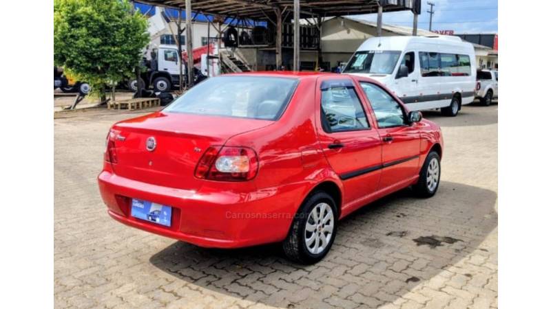 FIAT - SIENA - 2009/2008 - Vermelha - R$ 28.900,00