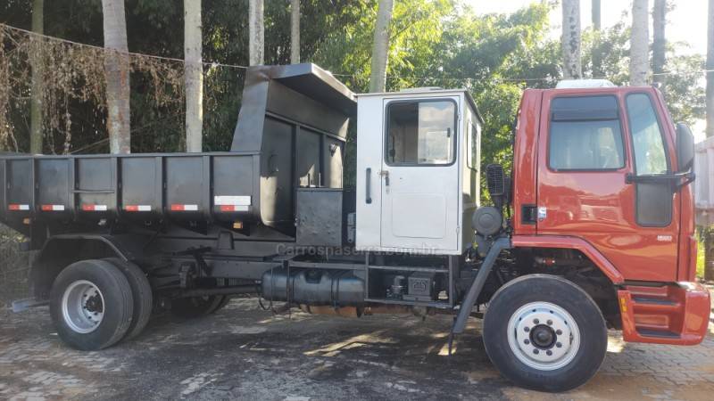 FORD - CARGO 1317 - 2007/2007 - Vermelha - R$ 175.000,00