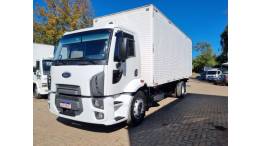 FORD - CARGO 1517 - 2011/2012 - Branca - R$ 190.000,00