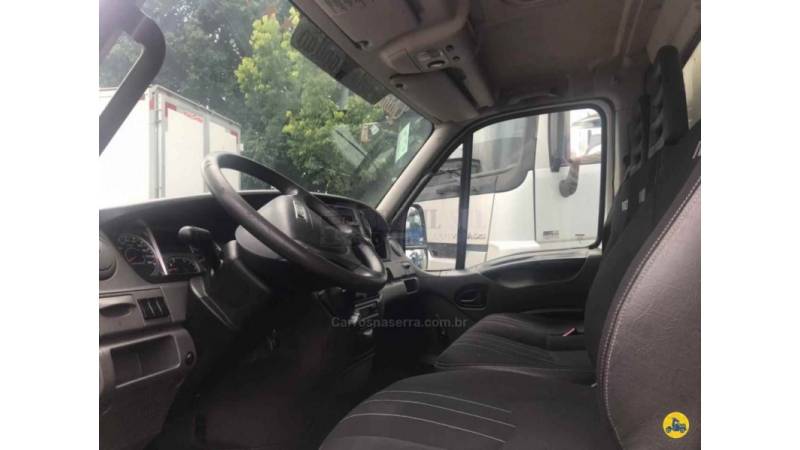 IVECO - DAILY - 2014/2014 - Branca - R$ 130.000,00