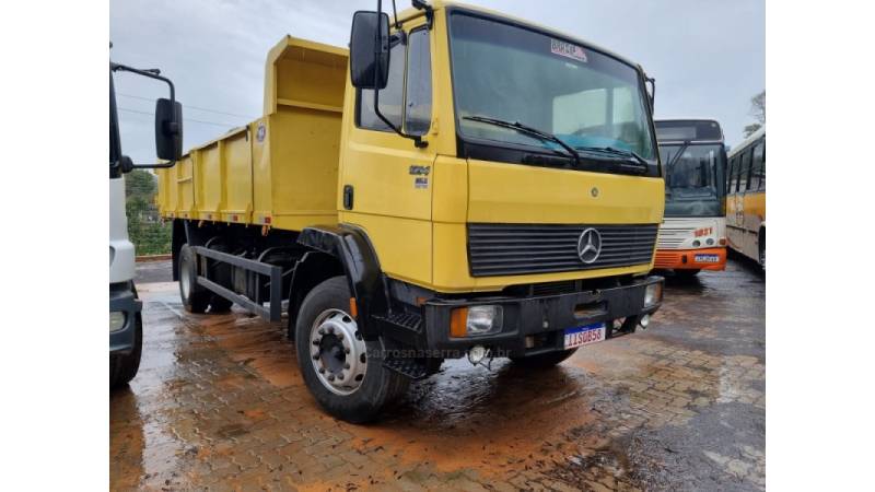 MERCEDES-BENZ - 1214 - 1999/1999 - Amarela - R$ 120.000,00
