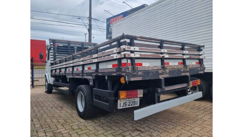 MERCEDES-BENZ - 710 - 2000/2000 - Branca - R$ 130.000,00