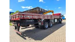 FORD - CARGO 2428 - 2006/2006 - Vermelha - R$ 285.000,00