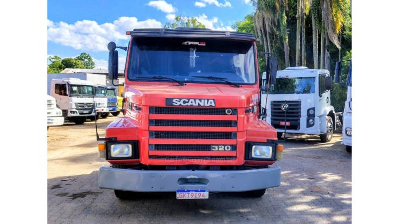 SCANIA - T-112 - 1986/1986 - Vermelha - R$ 80.000,00
