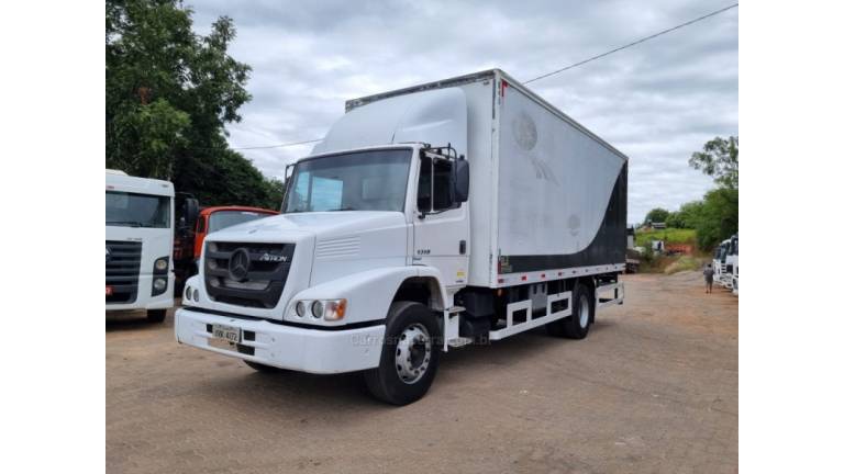 MERCEDES-BENZ - ATRON 1319 - 2014/2014 - Branca - R$ 275.000,00