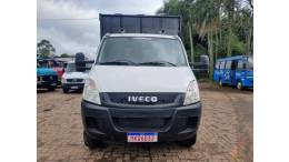 IVECO - DAILY - 2012/2013 - Branca - R$ 125.000,00