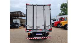 HYUNDAI - HR - 2007/2008 - Branca - R$ 95.000,00