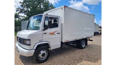 MERCEDES-BENZ - 710 PLUS - 2005/2005 - Branca - R$ 150.000,00