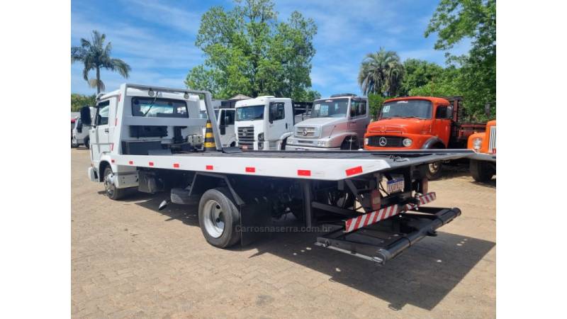 VOLKSWAGEN - 8-150 - 2002/2002 - Branca - R$ 185.000,00