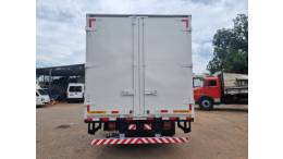 VOLKSWAGEN - 8-150 - 2011/2012 - Branca - R$ 175.000,00