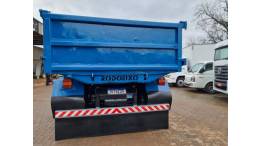 MERCEDES-BENZ - 2423 - 2002/2002 - Branca - R$ 320.000,00