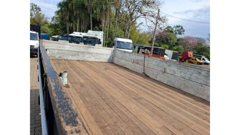 FORD - F-4000 - 1976/1976 - Amarela - R$ 50.000,00