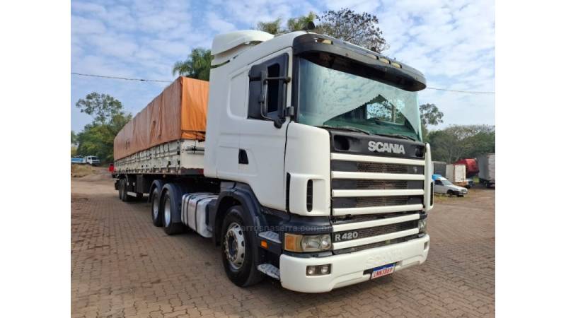 SCANIA - P-124 - 2006/2007 - Branca - R$ 290.000,00