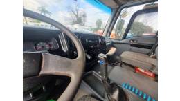 FORD - CARGO 1932 - 2011/2012 - Branca - R$ 130.000,00