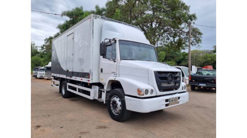 MERCEDES-BENZ - ATRON 1319 - 2014/2014 - Branca - R$ 275.000,00