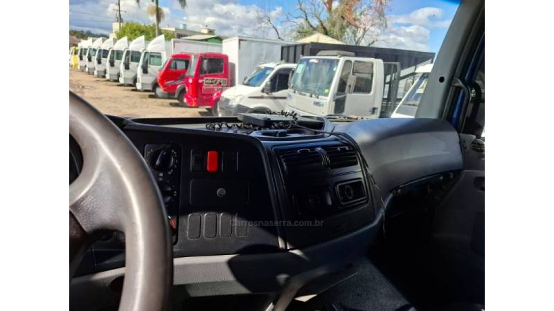 MERCEDES-BENZ - ATEGO 2425 - 2011/2011 - Azul - R$ 260.000,00